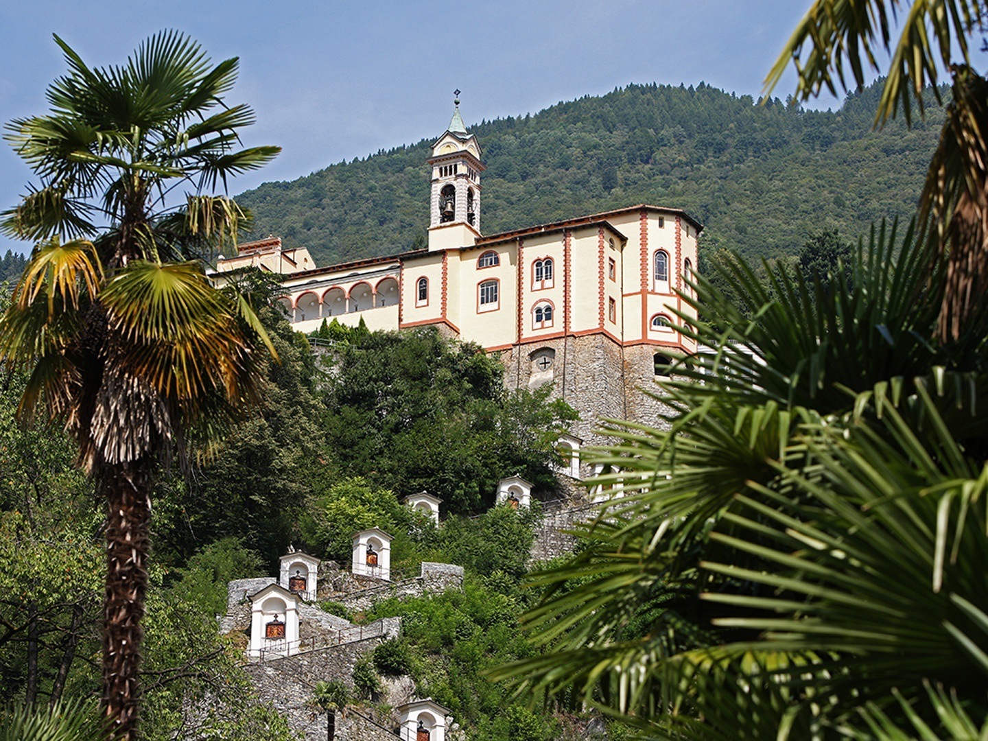Tessin.ch: Madonna del Sasso in 6644 Orselina 