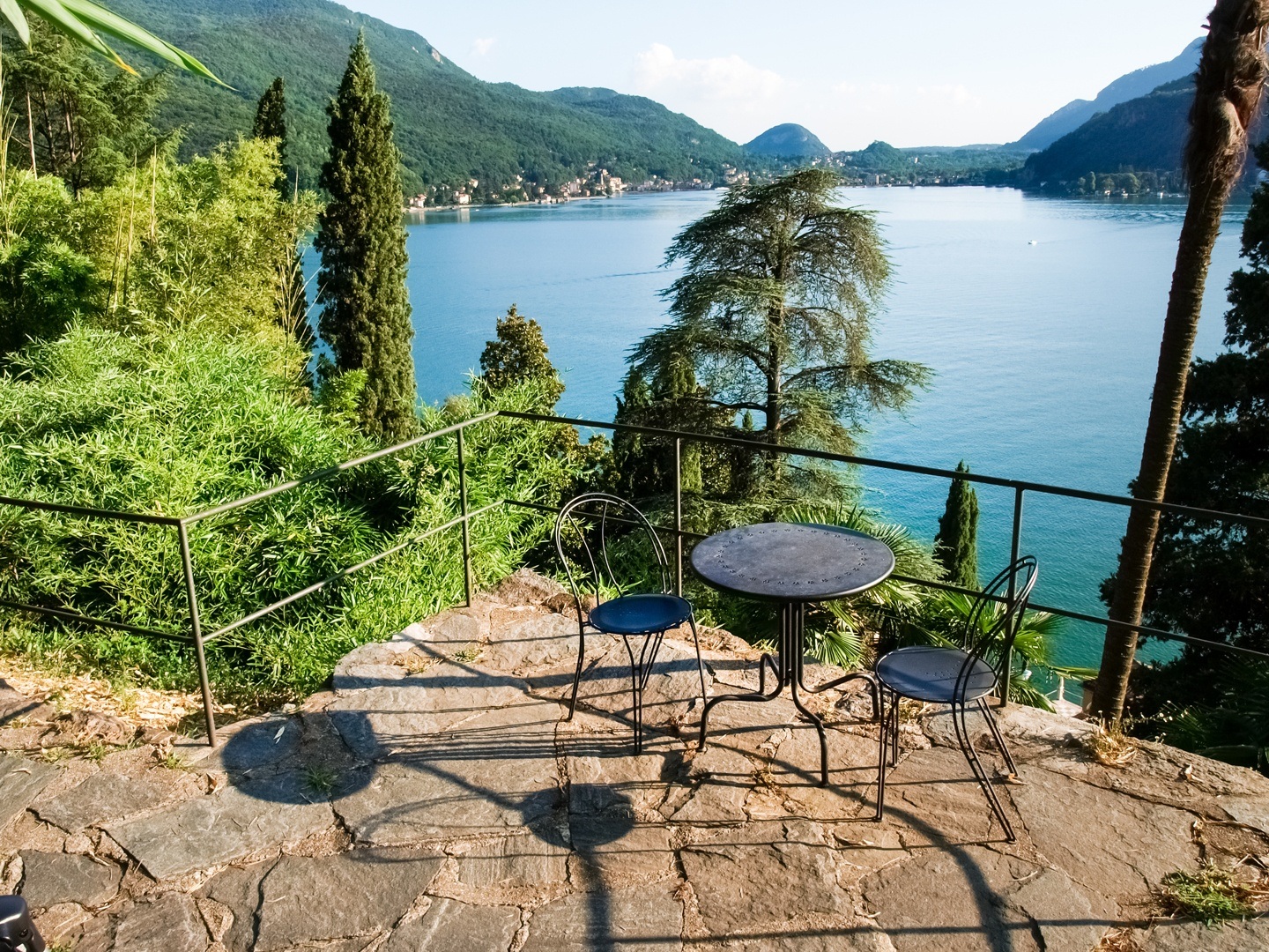 Tessin.ch: Scherrer Park - Morcote in  6922 Morcote 